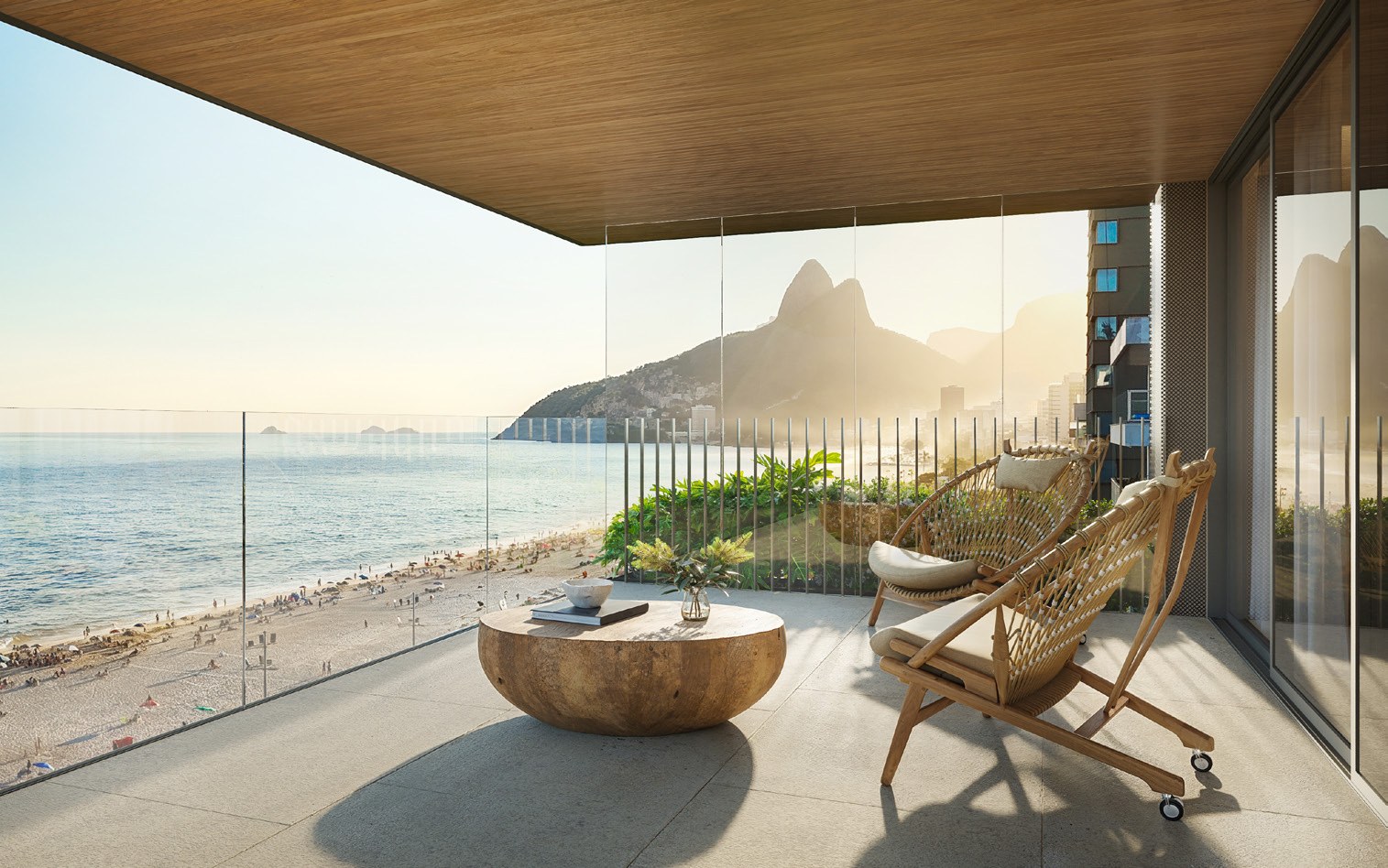 Varanda frente mar Vieira Souto com vista para a Praia de Ipanema e as Ilhas Cagarras, Rio de Janeiro